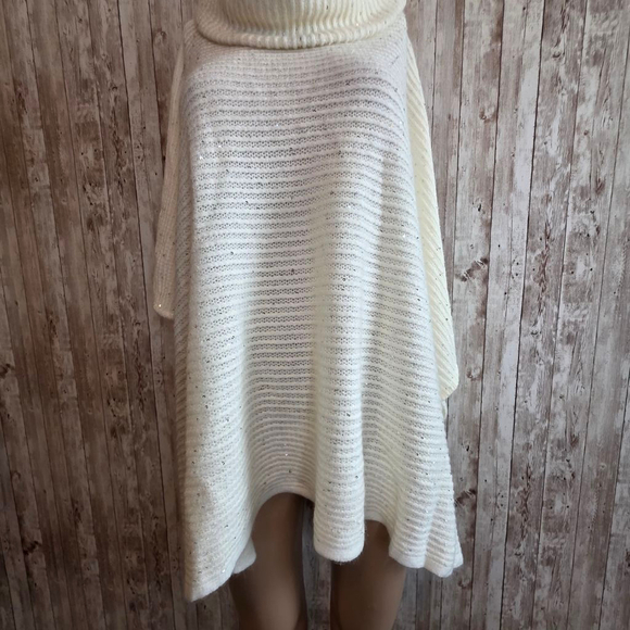 Women's Ann Taylor Factory Ivory Silver Sequin Cowl Neck Poncho - Picture 4 of 10